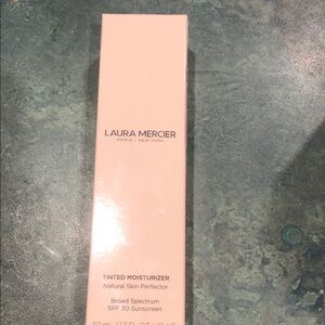 Laura Mercier Natural Skin Perfector Tinted Moisturizer in 5C1 Nutmeg brand new